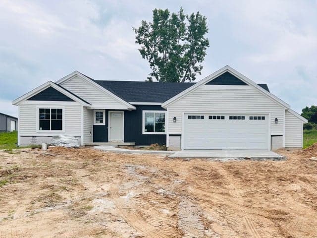 10555 68th Street SE, Alto, MI 49302
