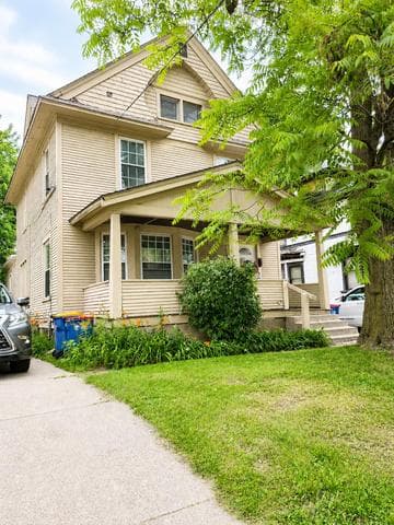 846 Eastern Avenue SE, Grand Rapids, MI 49507
