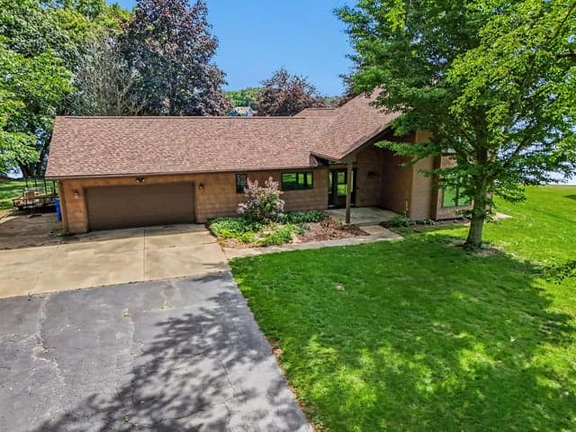 61916 Camel Bay Drive, Sturgis, MI 49091