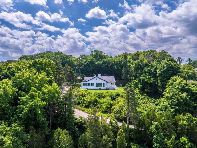 19300 Highland Drive, New Buffalo, MI 49117