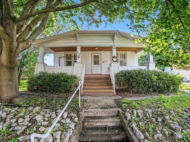 503 S Washington Avenue, Ludington, MI 49431