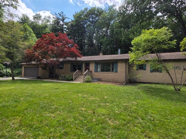 12370 Dunes Road, Sawyer, MI 49125