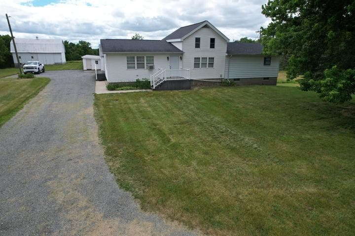 7360 S Tripp, Osseo, MI 49266