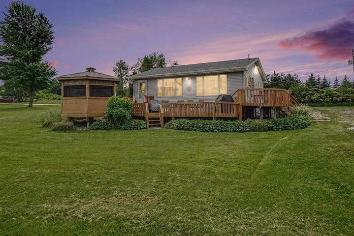 3452 W Lake Drive, Sears, MI 49679