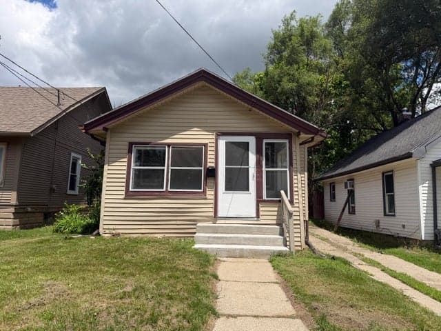 385 Central Avenue, Pontiac, MI 48341