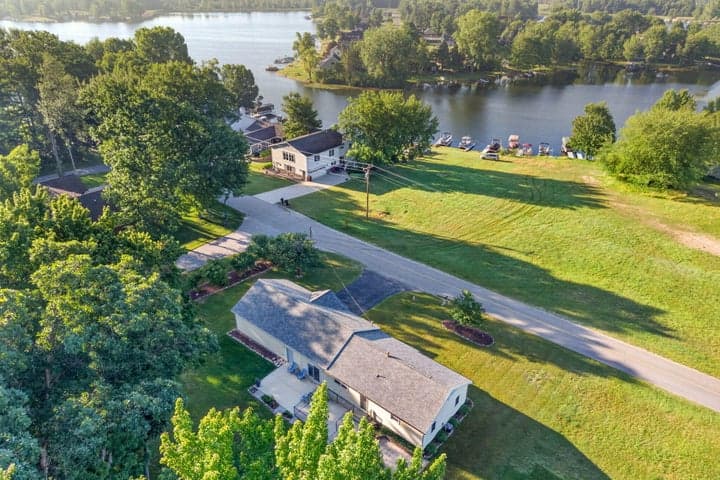 11328 Old Pierce Road, Canadian Lakes, MI 49346