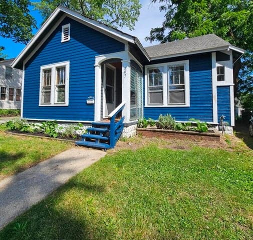 403 Pennsylvania Avenue, Dowagiac, MI 49047