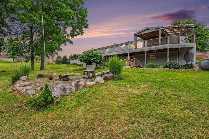 13191 Harder Road, Three Rivers, MI 49093