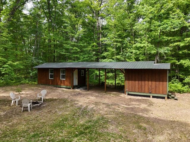 4570 Mary Road, Wellston, MI 49689