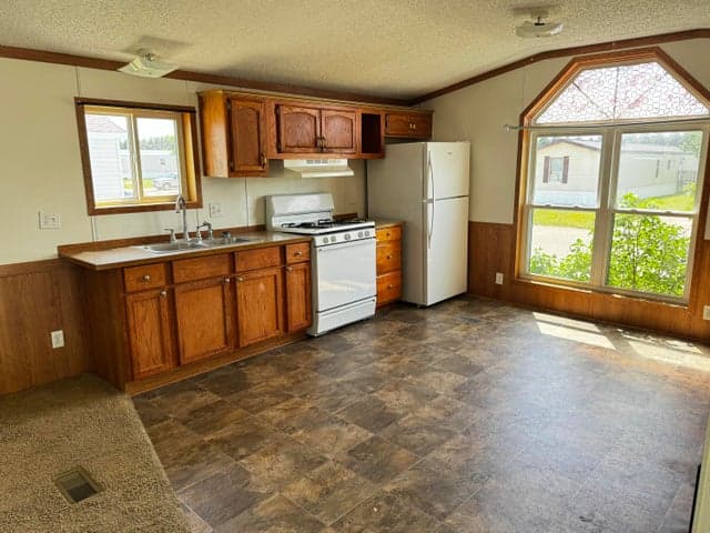 18376 Saint Joseph Avenue 218, Big Rapids, MI 49307