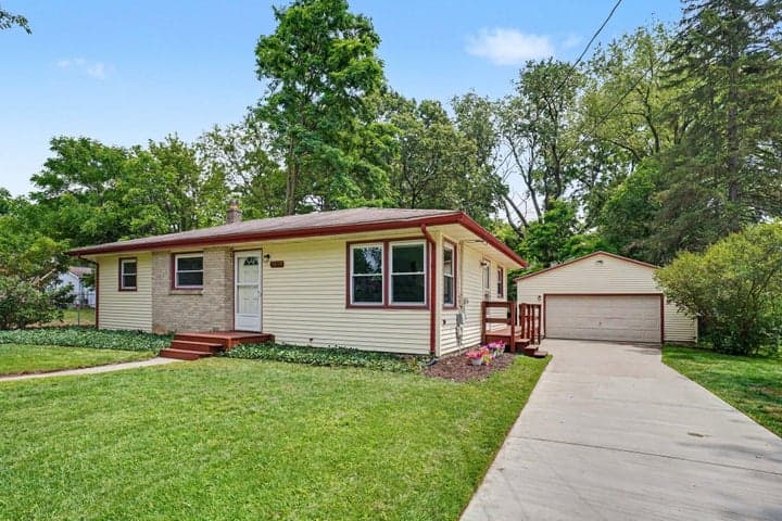 7019 Wrenbury Street, Portage, MI 49024