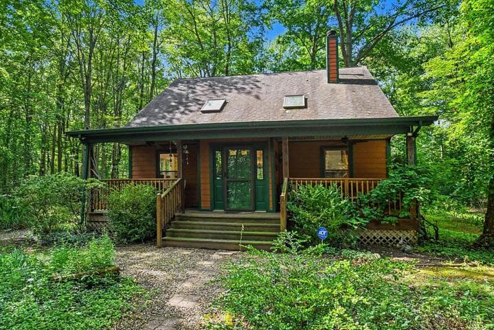 13189 Three Oaks Road, Sawyer, MI 49125