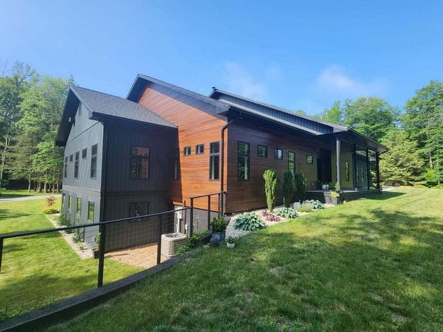 16342 Lincoln Street, Grand Haven, MI 49417