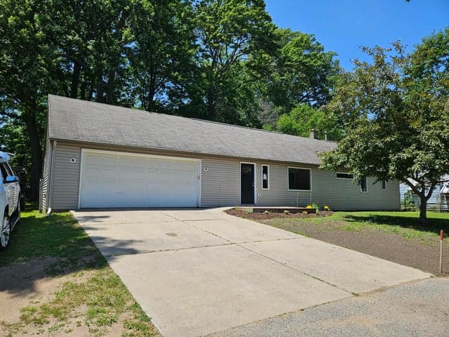 533 Seminole Road, Muskegon, MI 49444