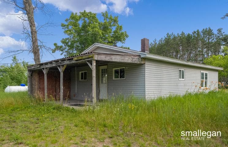 8437 S Michcon Avenue, Baldwin, MI 49304