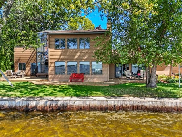 311 E Lake Mitchell Drive, Cadillac, MI 49601