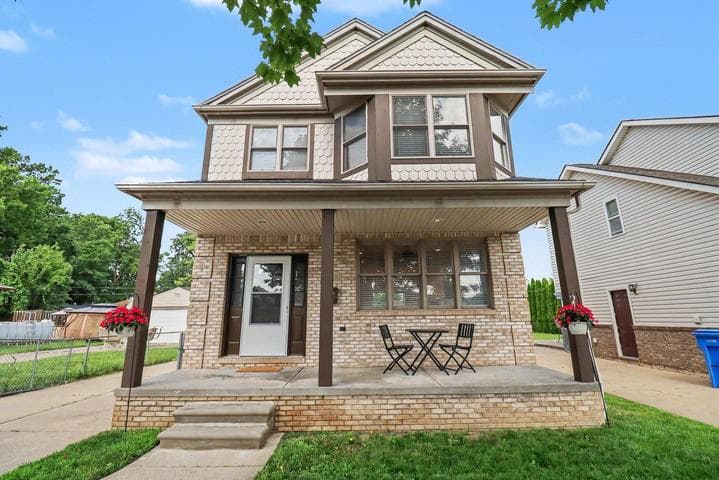 3944 Ziegler Street, Dearborn Heights, MI 48125
