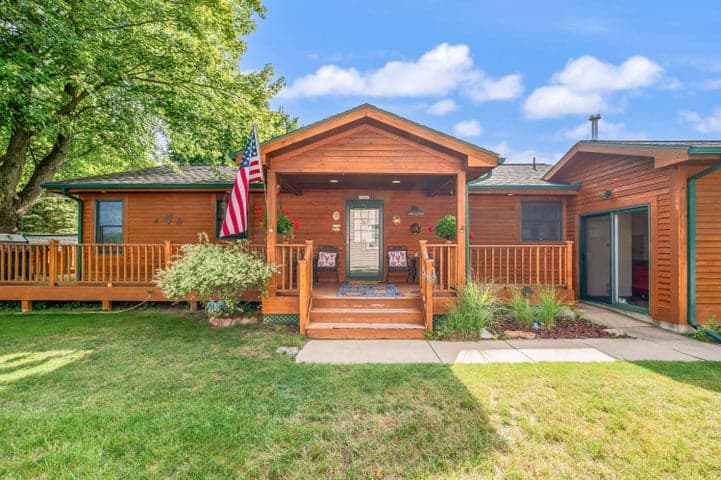 2541 Van Dyke Street, Conklin, MI 49403