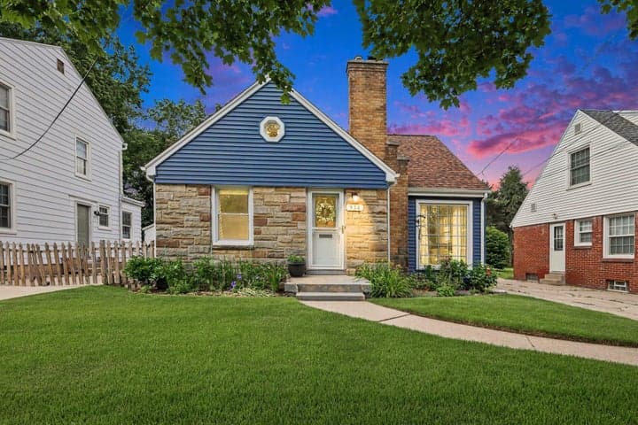 934 reynard Street SE, Grand Rapids, MI 49507