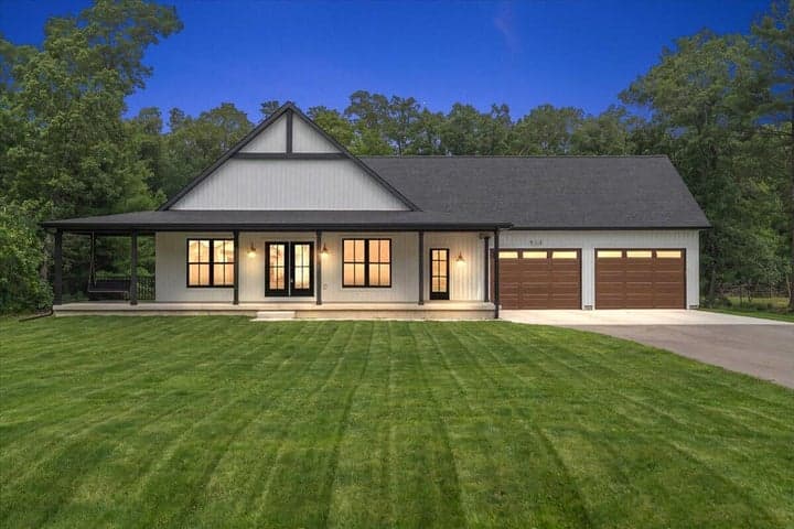 412 Sabine Drive, Muskegon, MI 49442