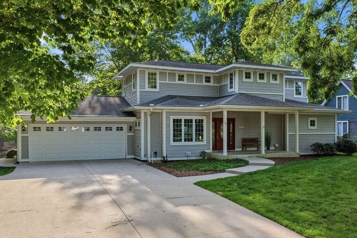 4 Columbine Drive, South Haven, MI 49090