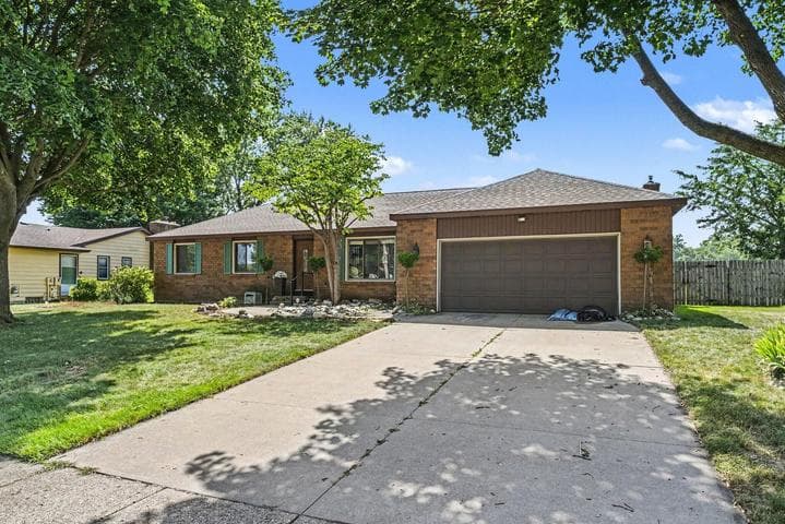 3893 Granada Court NW, Grand Rapids, MI 49534