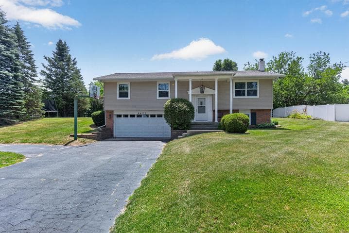 6423 Inverness Lane, Jackson, MI 49201