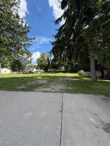 276 E Center Street, Coloma, MI 49038