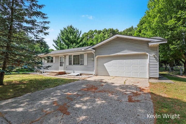 2450 Benston Road, Whitehall, MI 49461