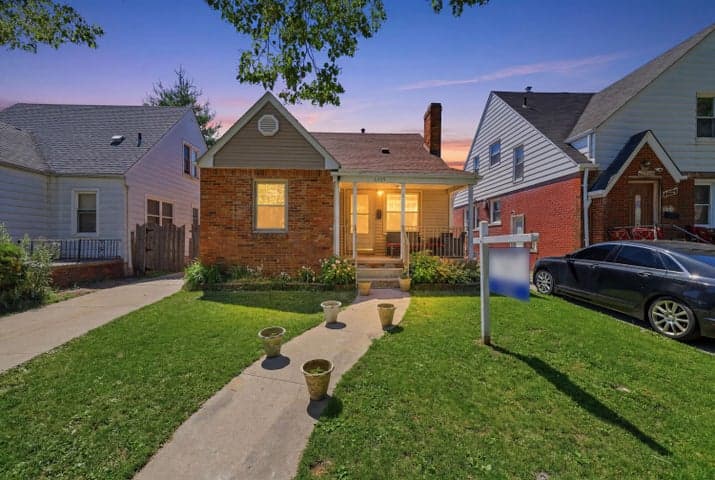 6935 Ternes, Dearborn, MI 48126