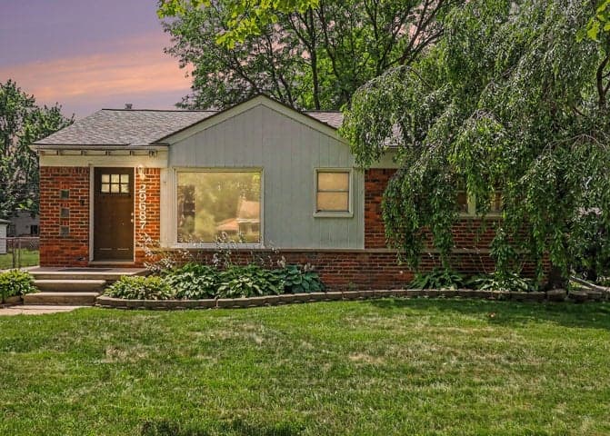 29687 Westfield Street, Livonia, MI 48150