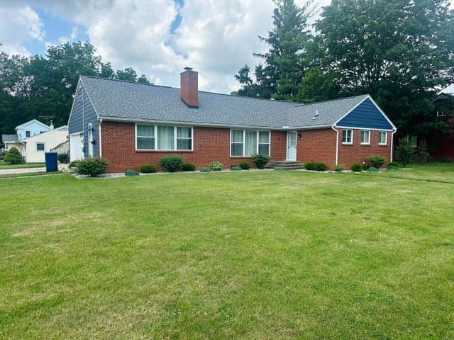 49 S Main Street, Quincy, MI 49082
