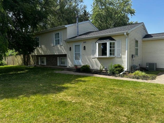 365 East Avenue, Athens, MI 49011