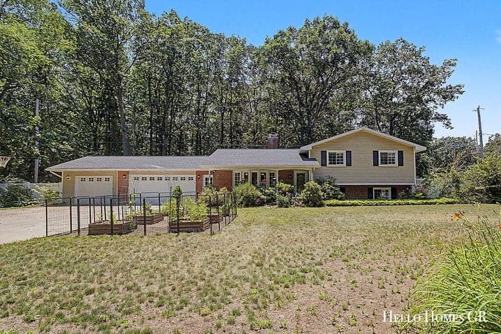 16680 Quincy Street, Holland, MI 49424