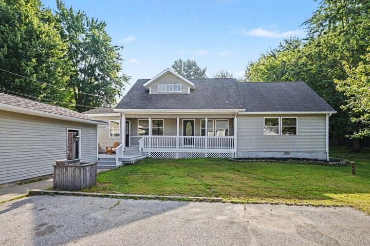 43479 Van Auken Drive, Bangor, MI 49013