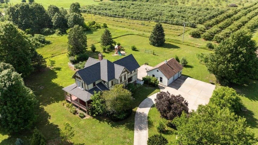 42304 W Red Arrow Highway, Paw Paw, MI 49079