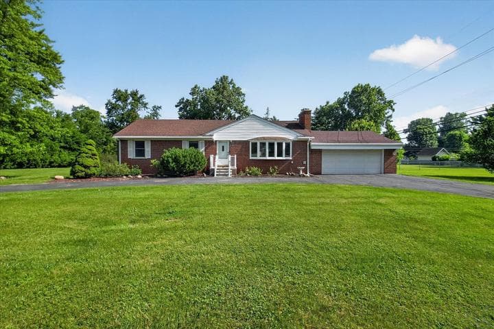 31350 Wentworth Street, Livonia, MI 48154