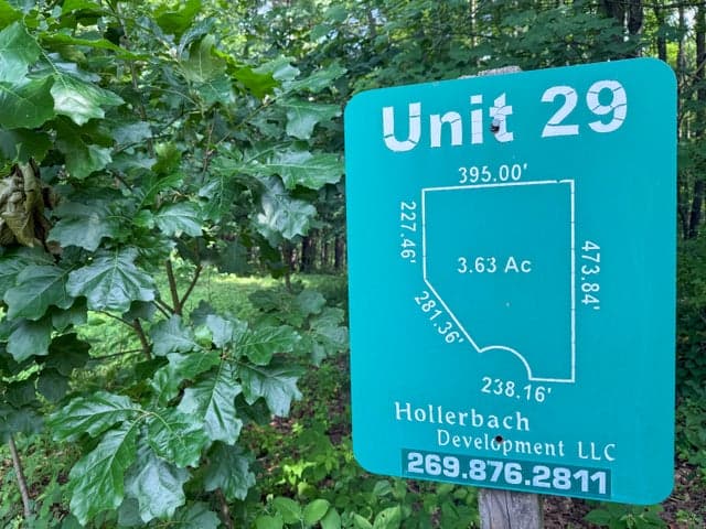 VL Whitetail Ridge 29, Dowagiac, MI 49047