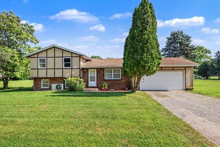 34792 Mill Lake Road, Gobles, MI 49055