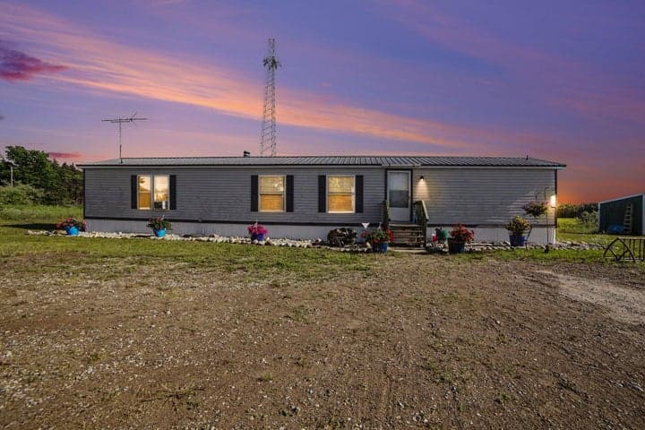 3598 N 64th Avenue, Hart, MI 49420
