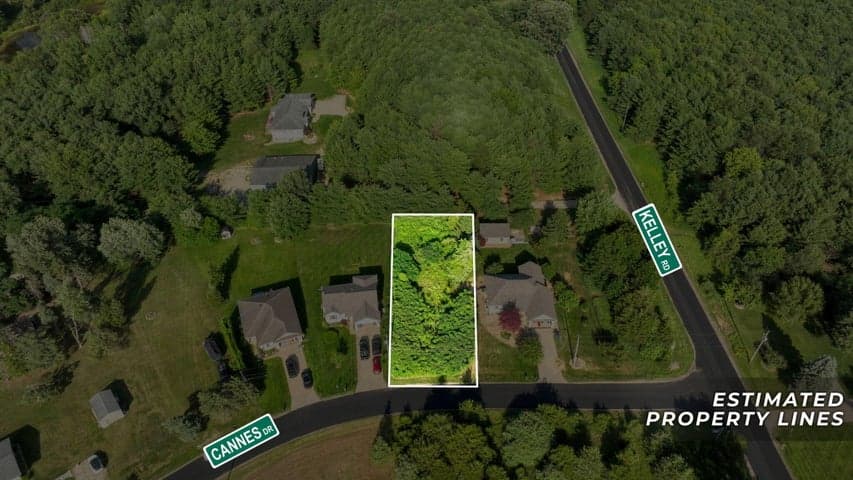 107 Cannes Drive, Brooklyn, MI 49230