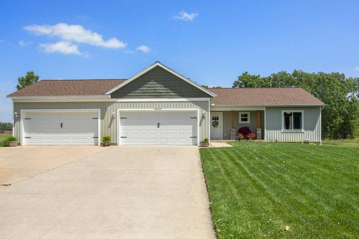 5242 N Point Drive, Pierson, MI 49339