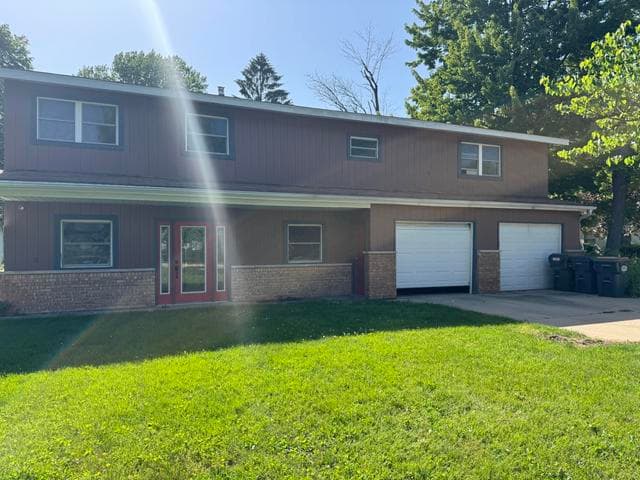 748 Green Street, South Haven, MI 49090