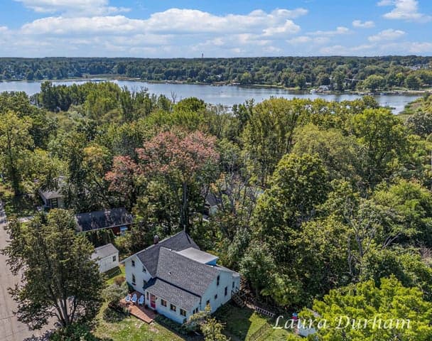 510 S Maple Street, Saugatuck, MI 49453