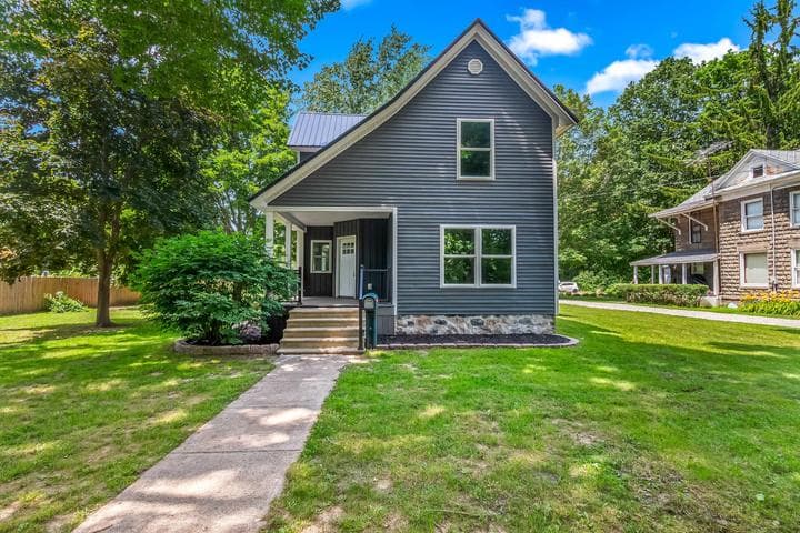 209 E High Street, Union City, MI 49094