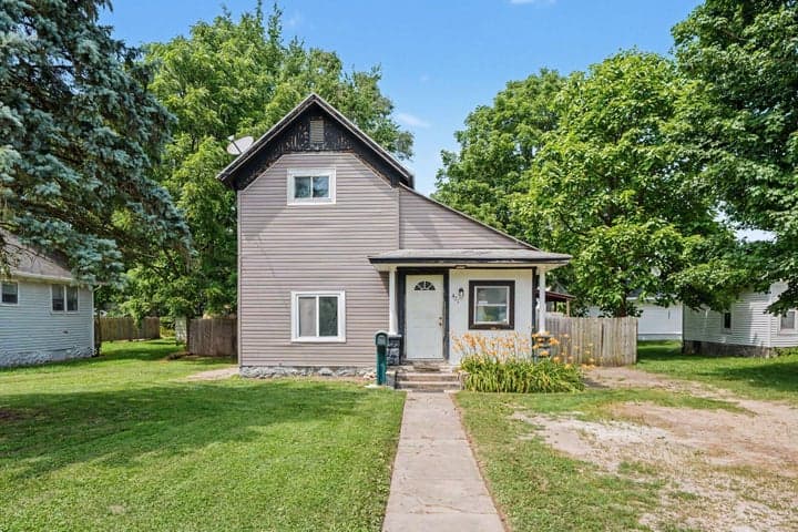 421 E Division Street, Dowagiac, MI 49047