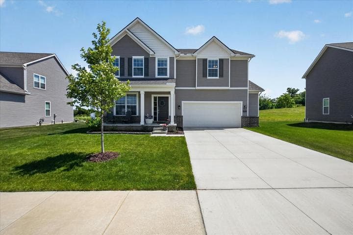 2747 Salt Springs Drive, Saline, MI 48176
