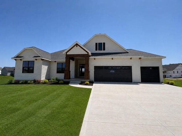 8062 Erie Drive SW, Byron Center, MI 49315