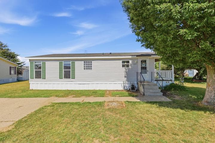 11839 Hidden Harbor 127, Holland, MI 49424