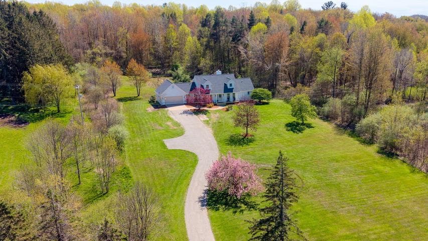6352 143rd Avenue, Holland, MI 49423